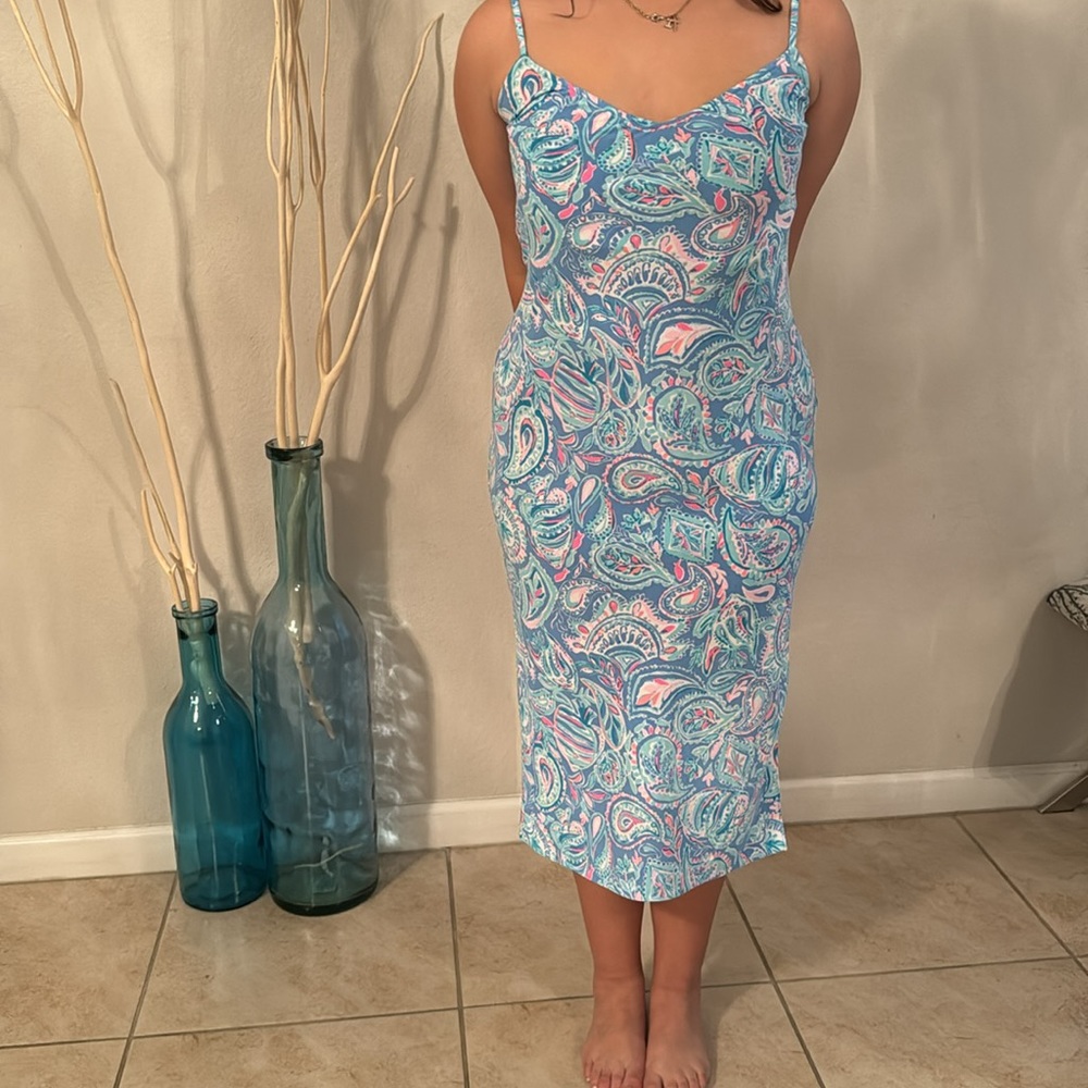 Used like New Lilly Pulitzer Marietta Midi slip dress V neck flattering fit